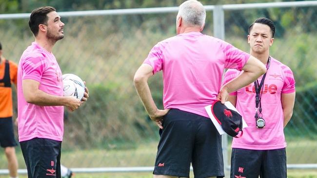 Former Socceroo Danny Invincibile (left) coaching Thai club Bangkok United.