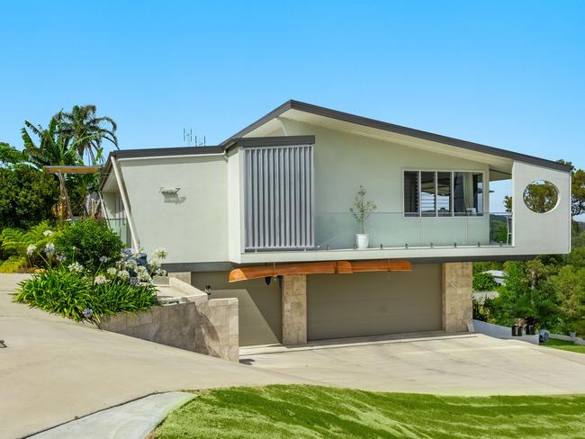 Nautical themed property in Riverwood Terrace Maclean, for sale by Dan Kelly of Ray White Yamba