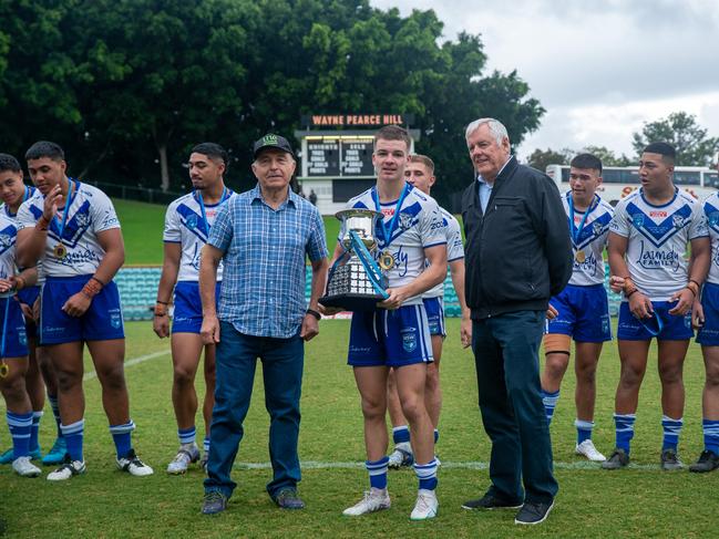 Mitchell Woods with the Harold Matthews Cup. Picture: Thomas Lisson