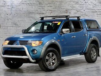 Police are particuarly interested in a light blue 2007 Mitsubishi Dual Cab 4WD Triton. Picture: NTPFES