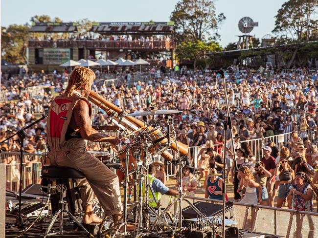 Xavier Rudd at Sandstone Point November 2020, pic Curdin Photo