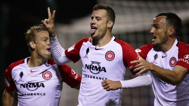 Oriol Riera of the Wanderers.