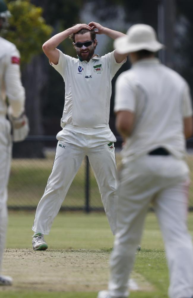 Frustration for Caulfield skipper Jacob Thorne. Picture: Valeriu Campan