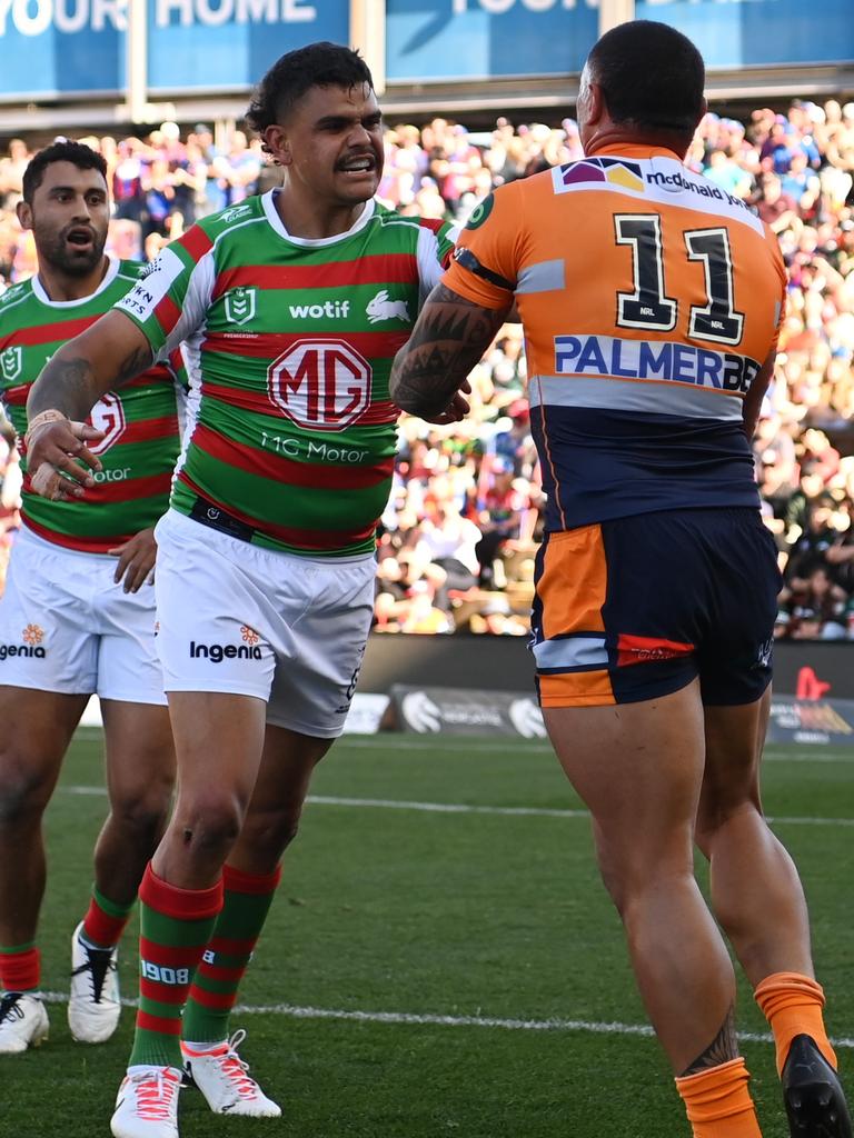 Latrell Mitchell confronts Tyson Frizell. Picture: NRL Photos