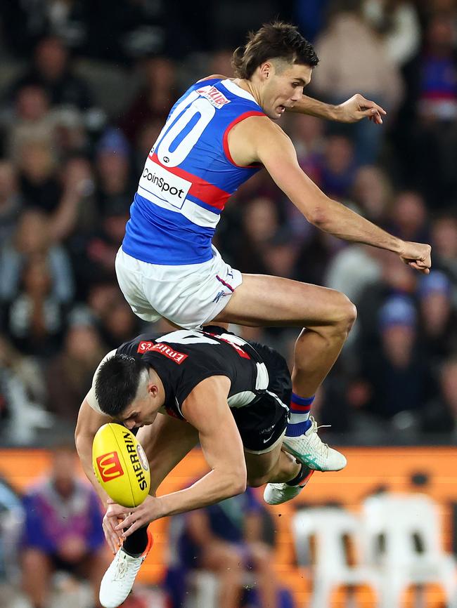 Sam Darcy collides with Brayden Maynard. Picture: Getty Images