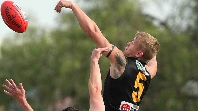 Daniel Burton in action for Bacchus Marsh. Picture: Hamish Blair