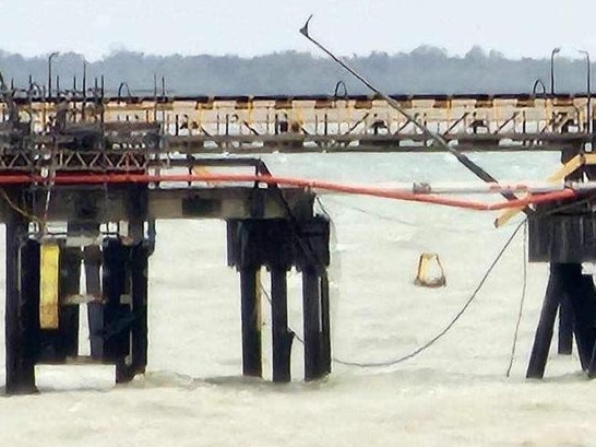 Damage to the wharf supplying fuel to the giant Groote Eylandt magnanese operation