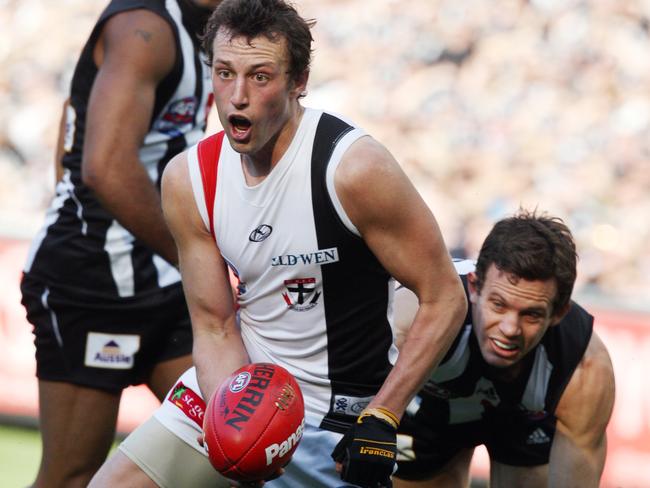 Robert Eddy in action during the drawn 2010 Grand Final.