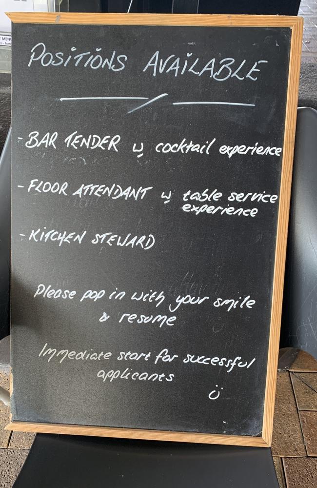 Businesses and restaurants on Main Street in Airlie Beach close kitchens because of staffing shortages and Covid directives. Picture: Rae Wilson