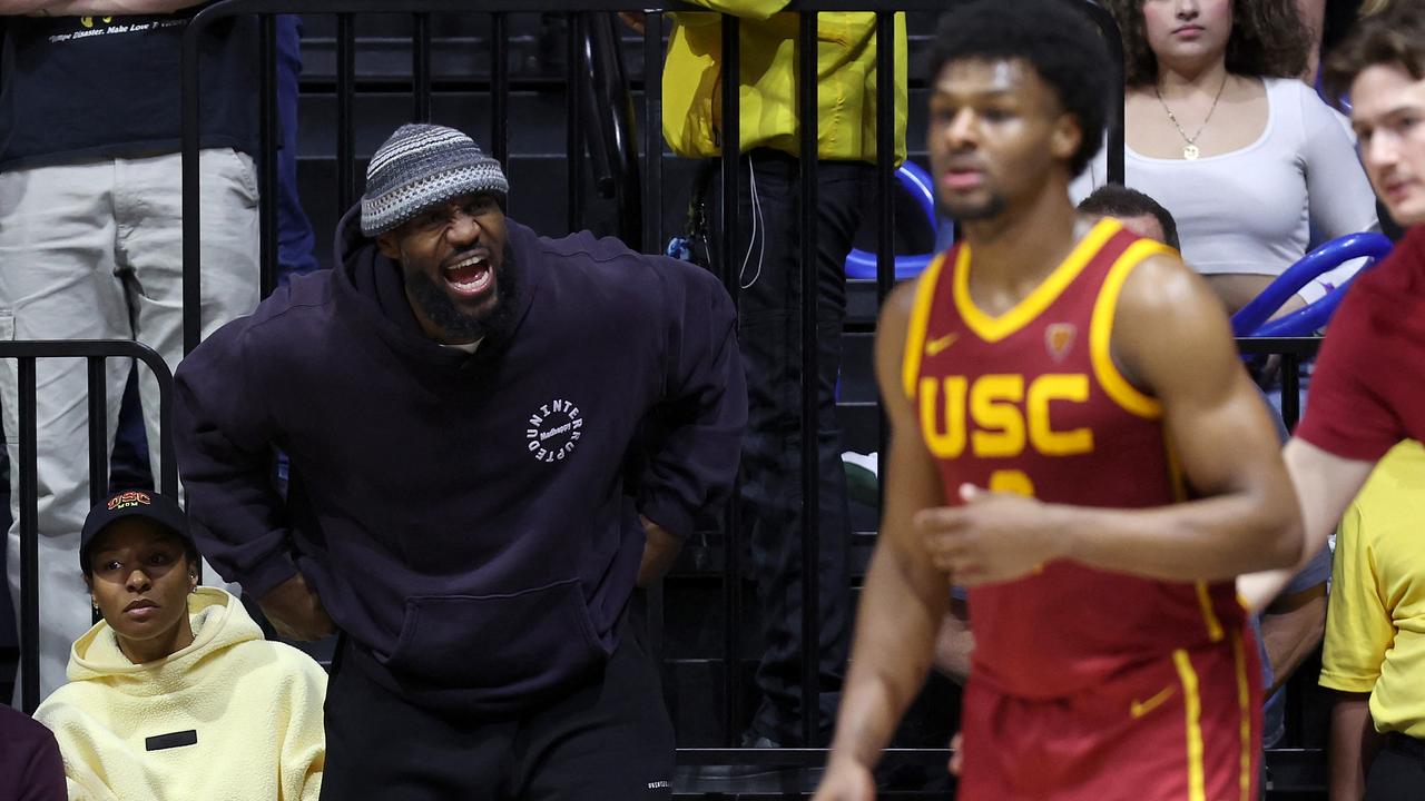 LeBron wants to play in the NBA with his son. Photo: Shaw/Getty Images/AFP.