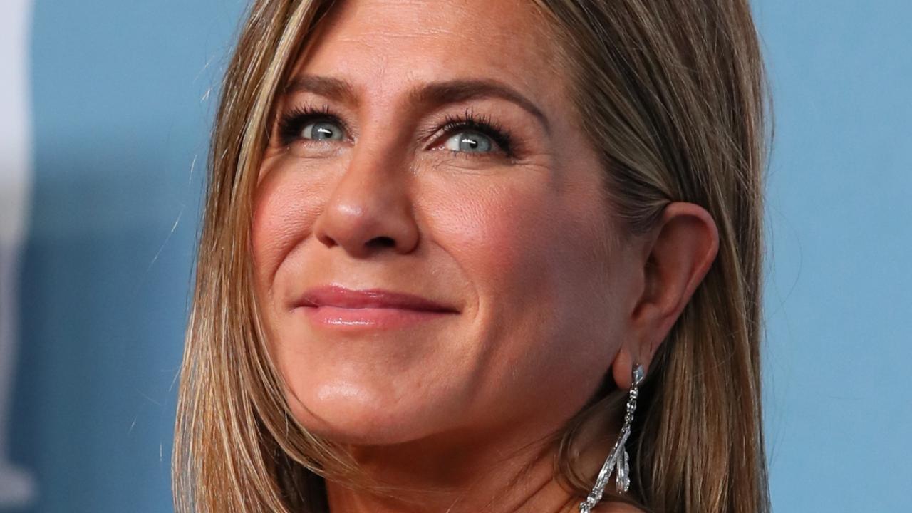 Jennifer Aniston Auctions Off Nude Portrait For Coronavirus Relief News Com Au Australias