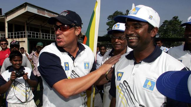 Shane Warne and Muthiah Muralitharan in Colombo in 2005