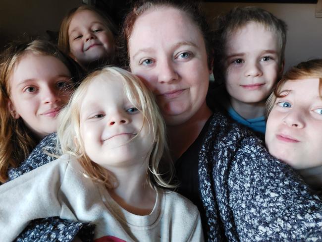 ‘I’m so scared’: Single mum has three weeks to find a home