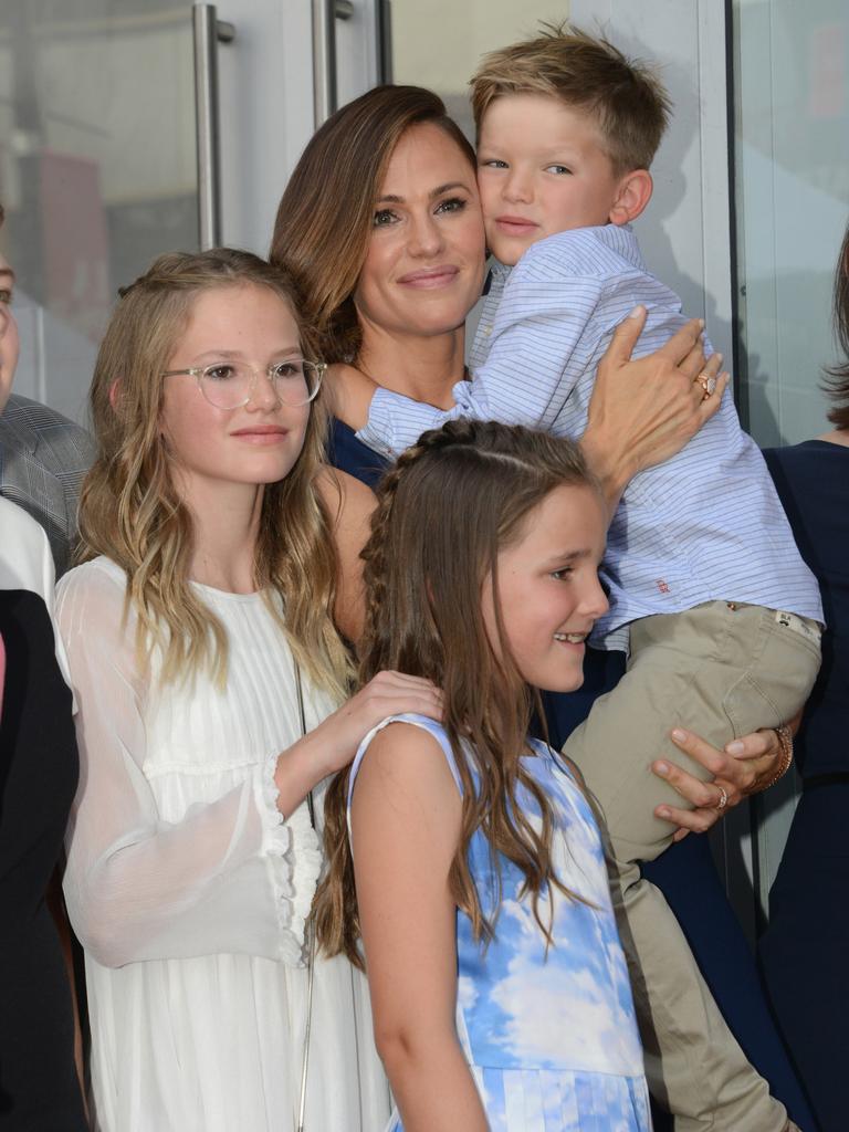 Jennifer Garner poses with children Violet Affleck, Samuel Garner Affleck and Seraphina Rose Elizabeth Affleck. (Photo by Albert L. Ortega/Getty Images)
