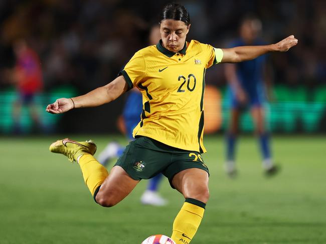 GOSFORD, AUSTRALIA - NOVEMBER 15: Sam Kerr of the Matildas controls the ball during the International Friendly match between the Australia Matildas and Thailand at Central Coast Stadium on November 15, 2022 in Gosford, Australia. (Photo by Matt King/Getty Images)