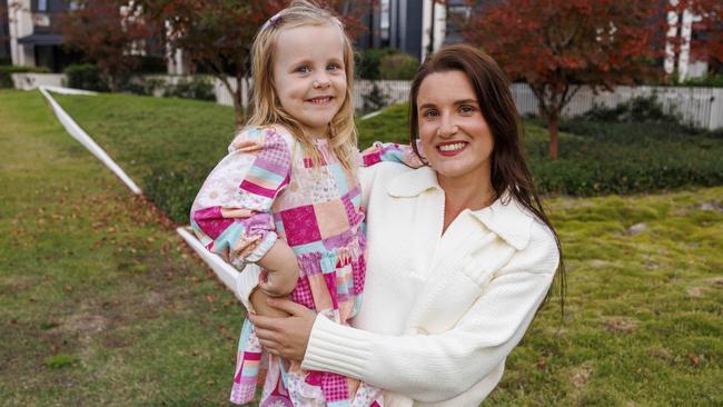 Single mother Lois Birch, 33, and her daughter Liri, 4, who live with her parents at mermaid Waters on the Gold Coast. Photo: Glenn Hunt / The Australian