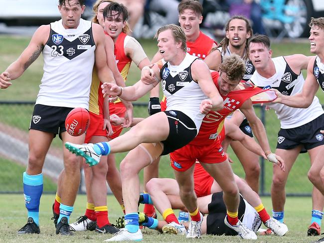 Round 11 NEAFL game between the Southport Sharks and Gold Coast Suns at Fankhauser Reserve.Photo of Tom Fields has a crack at goal.Photo by Richard Gosling