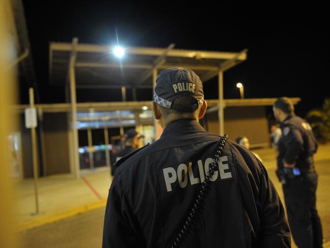 Nhulunbuy police do regular inspections upon passengers and their bags at Nhulunbuy airport, to curb the high influx of Kava trafficking into the town