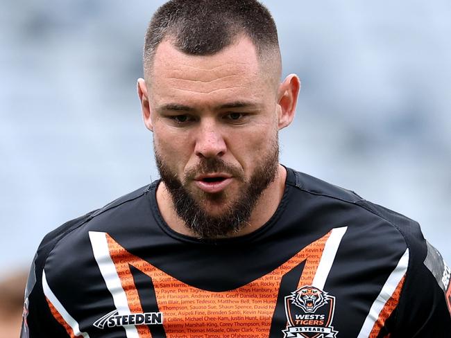 SYDNEY, AUSTRALIA - MAY 04: David Klemmer of the Tigers  warms up prior to the round nine NRL match between Canterbury Bulldogs and Wests Tigers at Accor Stadium, on May 04, 2024, in Sydney, Australia. (Photo by Brendon Thorne/Getty Images)