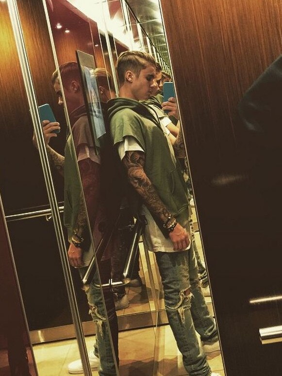 Justin Bieber snaps an elevator selfie ahead of attending a Hillsong event in Sydney. Picture: Instagram