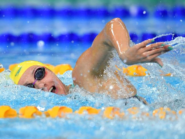 Ariarne Titmus powers to victory in the 400m freestyle final. Picture: AAP