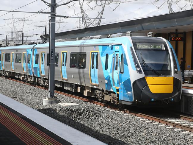 MELBOURNE, AUSTRALIA - NewsWire Photos, NOVEMBER 23, 2022. Matthew Guy press conference at Cranbourne North. He talked about introducing $2 train fares. Picture: NCA NewsWire / David Crosling