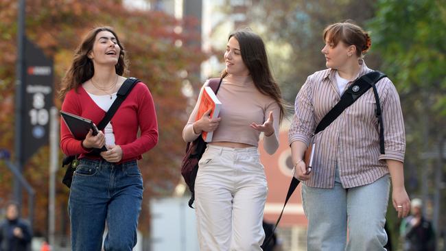 WARNING HOLD HERALD SUN FED BUDGET WARNING  RMIT students Tiana Saad, Lauren Richardson and Molly Inglis. Picture: Andrew Henshaw
