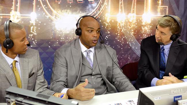 CLEVELAND, OH - OCTOBER 30: (L-R) TV analysts Reggie Miller, Charles Barkley and Marv Albert speak before a game between the Cleveland Cavaliers and the New York Knicks at Quicken Loans Arena on October 30, 2014 in Cleveland, Ohio. NOTE TO USER: User expressly acknowledges and agrees that, by downloading and or using this photograph, User is consenting to the terms and conditions of the Getty Images License Agreement. Jason Miller/Getty Images/AFP == FOR NEWSPAPERS, INTERNET, TELCOS & TELEVISION USE ONLY ==