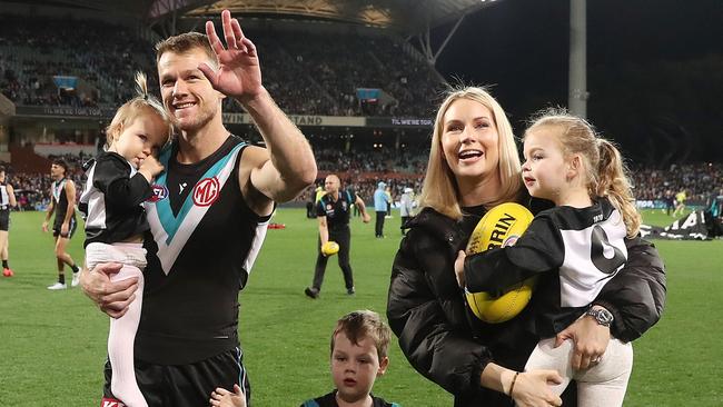 Gray with wife Annabel and children Willow, Clementine and Aston pre-match. Picture: Sarah Reed/AFL Photos