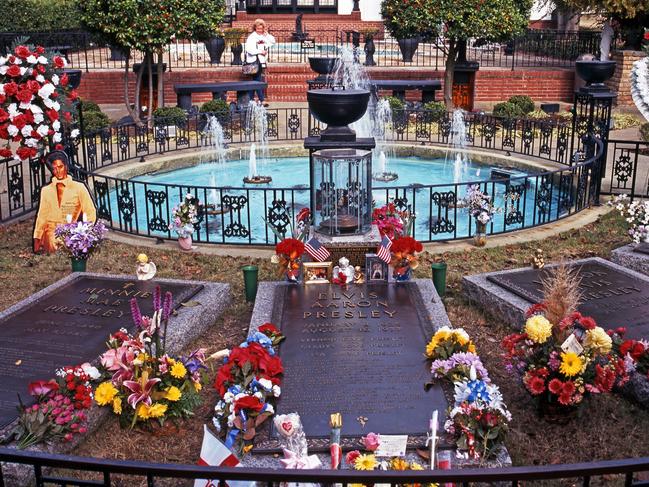 The singer, who died aged 54, will be laid to rest near her father Elvis Presley’s grave at Graceland.