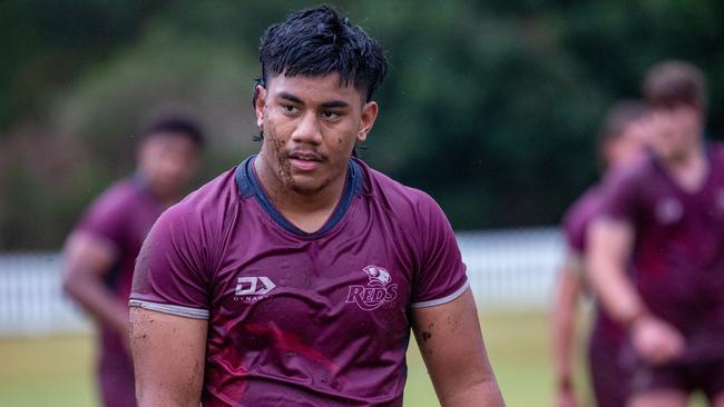 Stuart Tualima in action for the QLD Reds U18 team.