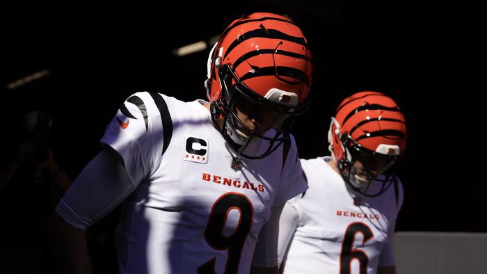 SANTA CLARA, CALIFORNIA - OCTOBER 29: Joe Burrow #9 and Jake Browning #6 of the Cincinnati Bengals walk onto the field prior to a game against the San Francisco 49ers at Levi's Stadium on October 29, 2023 in Santa Clara, California. (Photo by Loren Elliott/Getty Images)