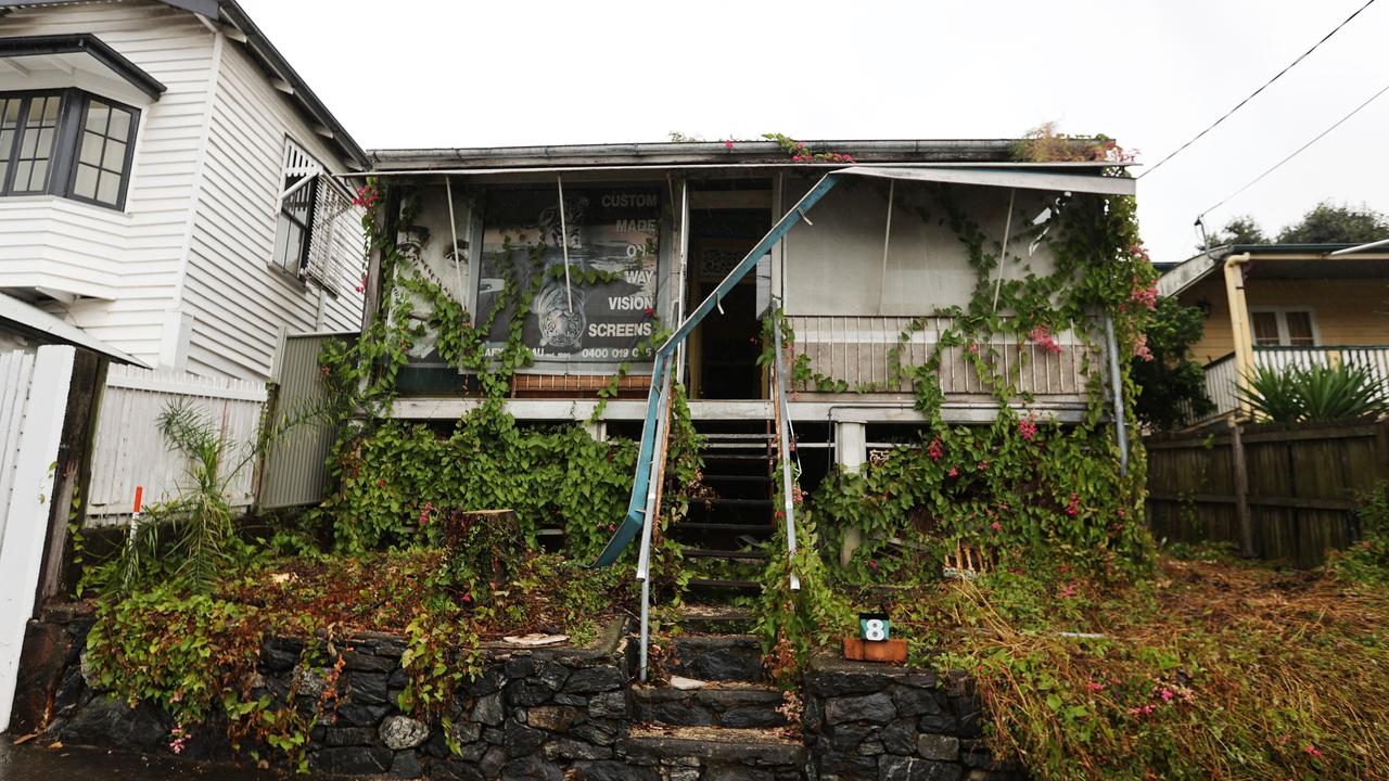 Aussies trying to save derelict 100-year-old homes from being ...