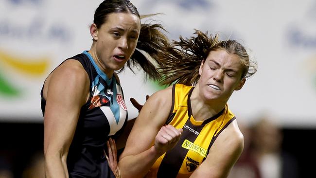 MELBOURNE, AUSTRALIA - OCTOBER 08: Indy Tahau of the Power in action during the round seven AFLW match between the Hawthorn Hawks and the Port Adelaide Power at SkyBus Stadium on October 08, 2022 in Melbourne, Australia. (Photo by Jonathan DiMaggio/AFL Photos/via Getty Images)