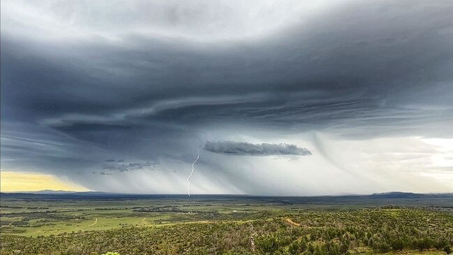 A storm rolls over the southern Flinders Ranges. Picture: Supplied @bendlebyranges