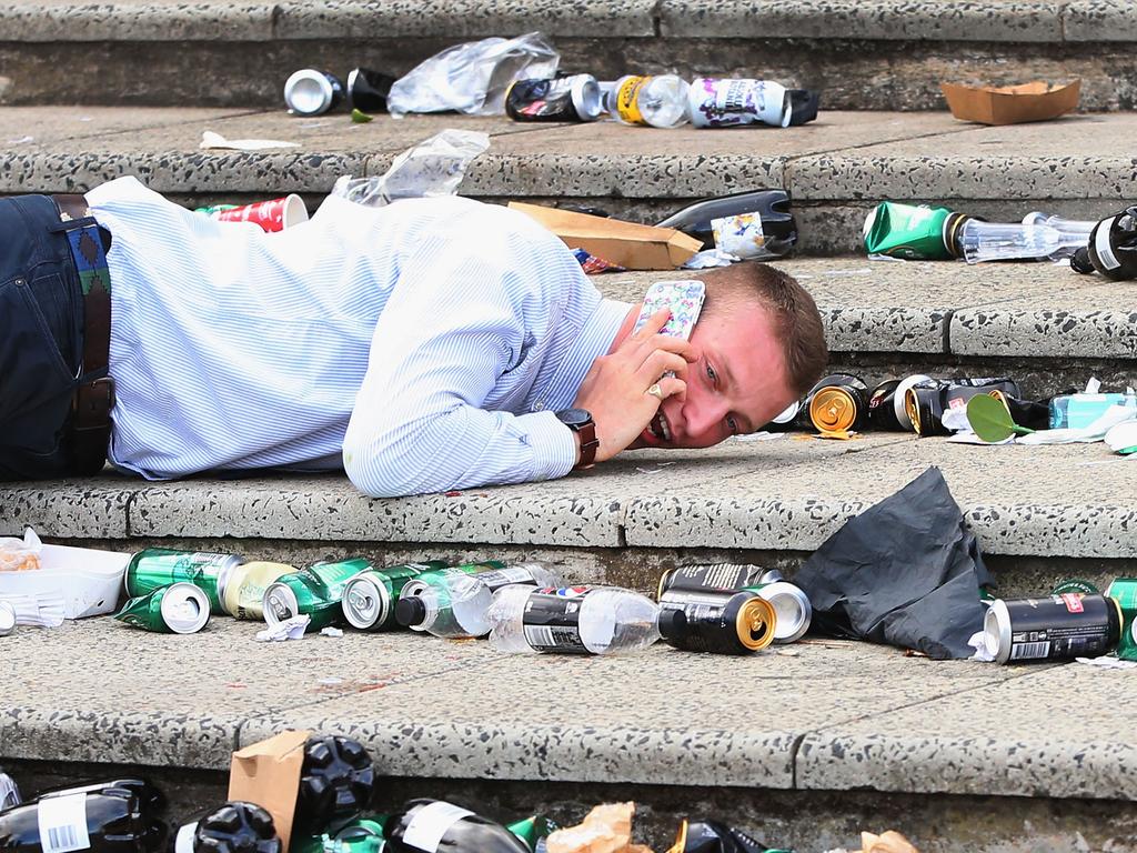 If you haven’t had a photo taken of yourself like this at the Melbourne Cup, did you even go? Picture: Michael Dodge/Getty Images