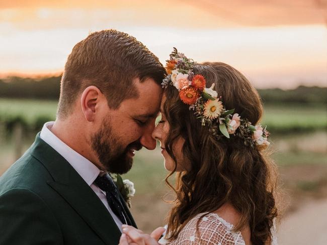 Wedding of Carly Barnes & Matthew Barnes. Picture: Little Car Photography