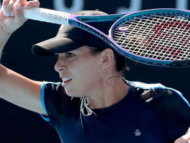 MELBOURNE, AUSTRALIA - JANUARY 13: Ajla Tomljanovic of Australia plays a forehand during a practice session ahead of the 2023 Australian Open at Melbourne Park on January 13, 2023 in Melbourne, Australia. (Photo by Kelly Defina/Getty Images)