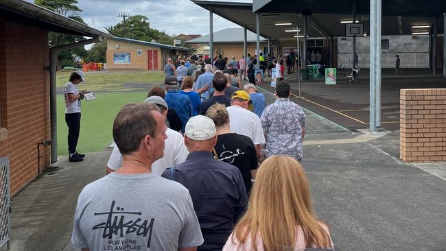 Voters queue up at The Entrance Public School to vote, although 1.5m voters chose to evade the election-day queues.