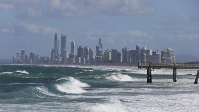 Brisbane weather: Southern Queensland hit with high winds, waves | news ...