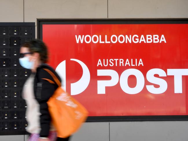 BRISBANE, AUSTRALIA - NewsWire Photos September 20, 2021: Australia Post, Woolloongabba.Australia Post is desperately recruiting for 5000 jobs.Picture: NCA NewsWire / John Gass