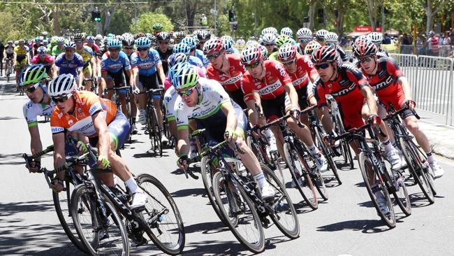  Tour Down Under - Stage 6 - Adelaide Street Circuit. Simon Gerrans over 2014 champion. 