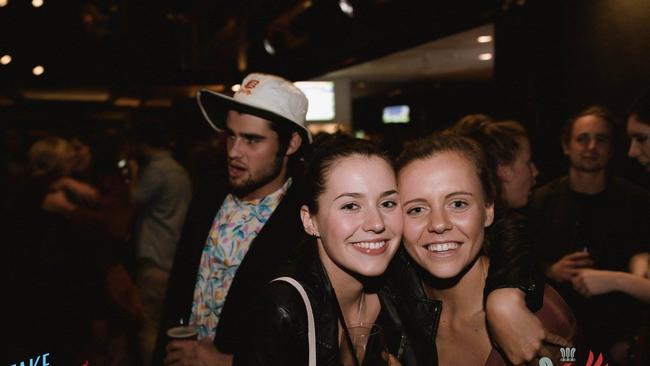 Photos of the Feathers Hotel in Burnside from 2017