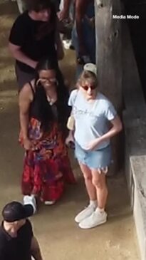 Taylor Swift spotted at Sydney Zoo in surprise outing between shows