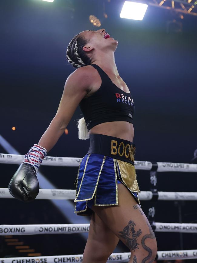 Jasmine Parr celebrates her win. Picture: No LImit Boxing