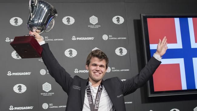Magnus Carlsen ties Sergey Karjakin in world chess match playoff -  Washington Times