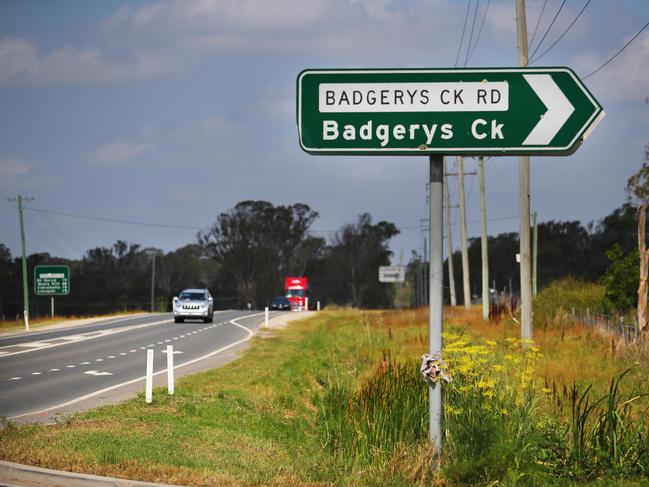 We want to go examine the ever deteriorating wastelands of Badgerys Creek while it awaits redevelopment and a new life as the home of Sydney's second airport. Falling down homes, burnt out cars, the abandoned, vandalised primary school. It's shut now but it's basically the only point of interest now.