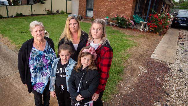Anxious about the risk are Jannet and Brooke Batty with Kendre, 9, and Michelle Hodgers and Payton, 9. Picture: Picture Jay Town