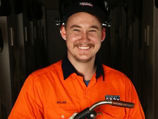 Dylan Bolch in action in the welding bay at Newcastle TAFE. Picture by Peter Lorimer.