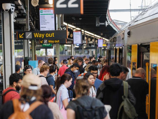 DAILY TELEGRAPH NOVEMBER 13, 2022Trains have not been run-in on time for the last month. Commuters are pictured at Central Station today. Picture: David Swift